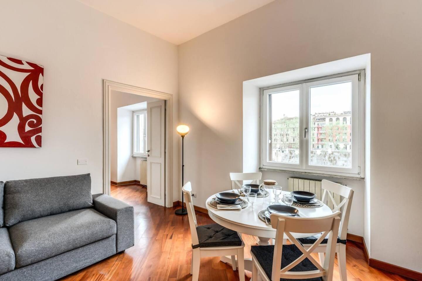 Splendid Flat On The Tiber River Рим Экстерьер фото